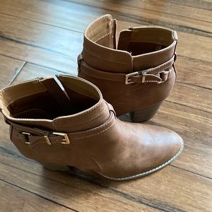 Express Brown Boots